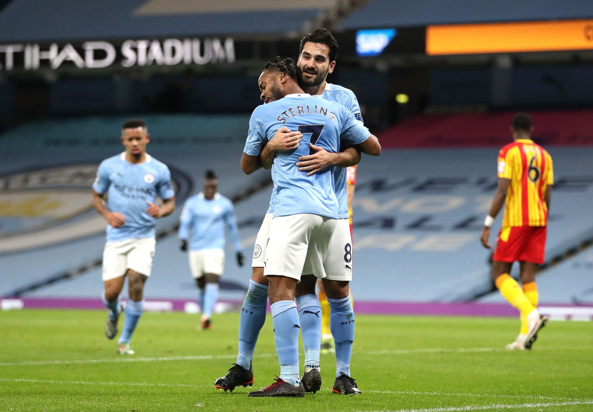 他们利用拜 他们利用拜